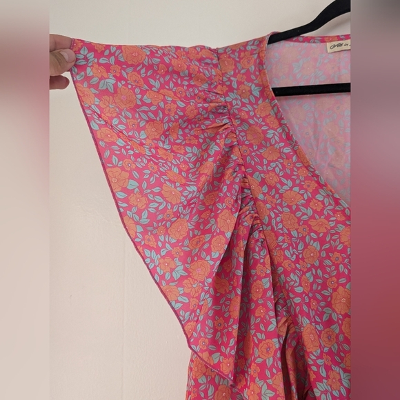 🎀$5 Pink Flutter Sleeve Blouse with Ruffled Tie Front - Picture 6 of 7